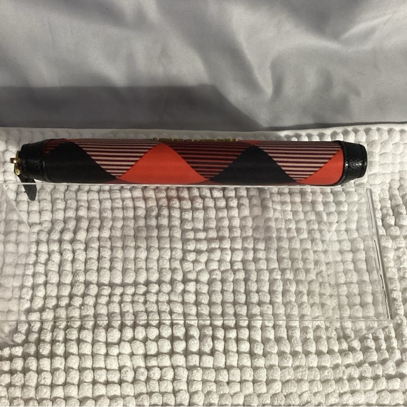 Vera Bradley Georgia Zip Around Wallet in Black & Red Buffalo Check - Picture 6 of 10